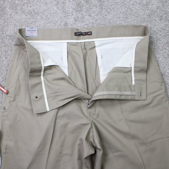 Dockers D4 Pants NWT Mens 36x34 Beige Relaxed Fit Mobile Pocket Khaki Flat Front - Picture 12 of 15